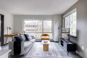 Bellevue 2br w wd gym roof in walkable area SEA-552